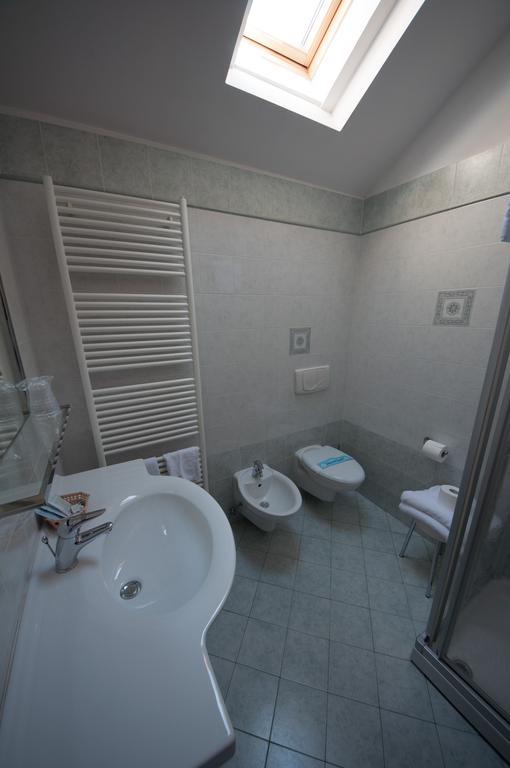 Albergo Meublè Vecchio Scarpone Baceno Camera foto